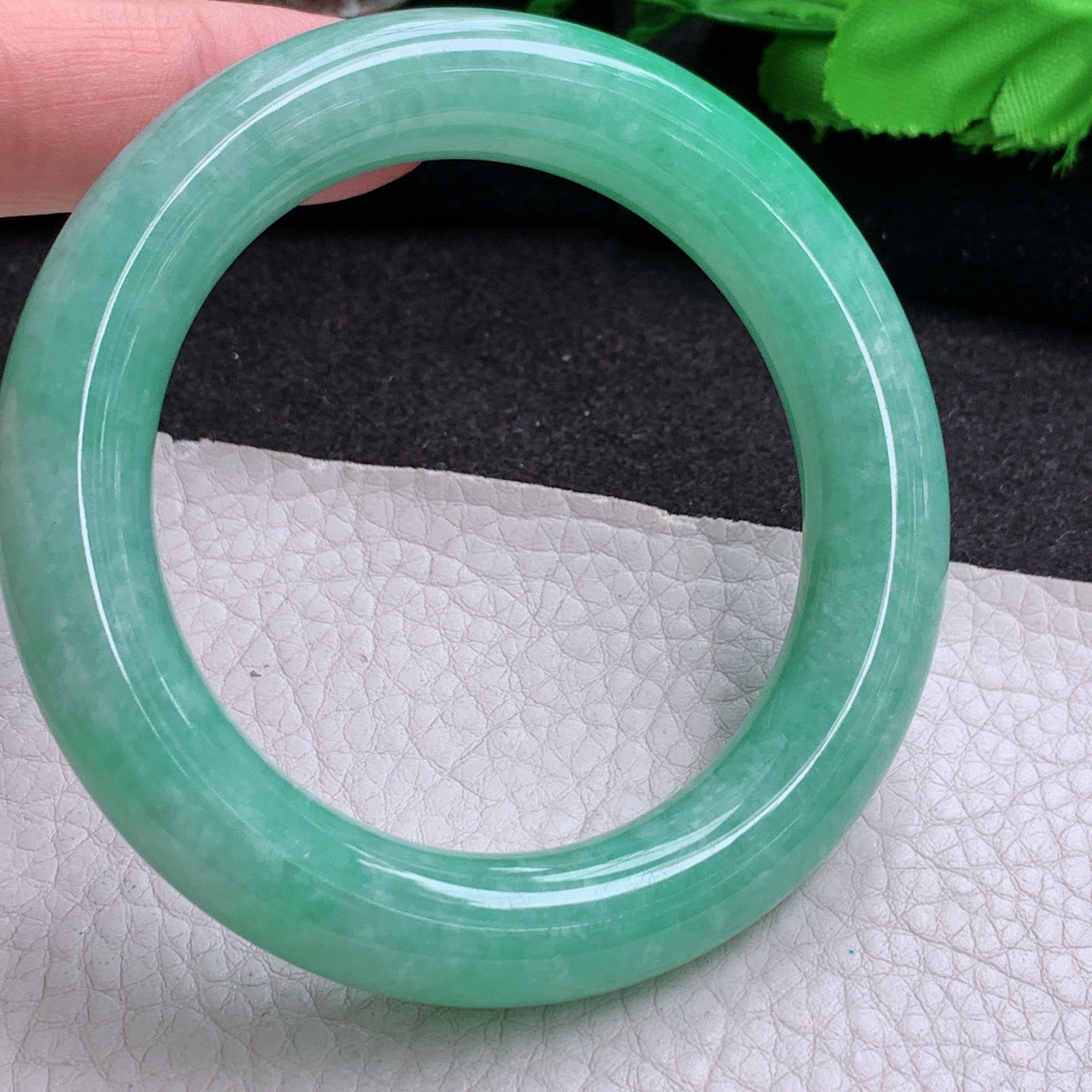 js实拍55*12.8*11.6胖圆镯 缅甸翡翠a货玉手镯高品质满绿圆条玉手环