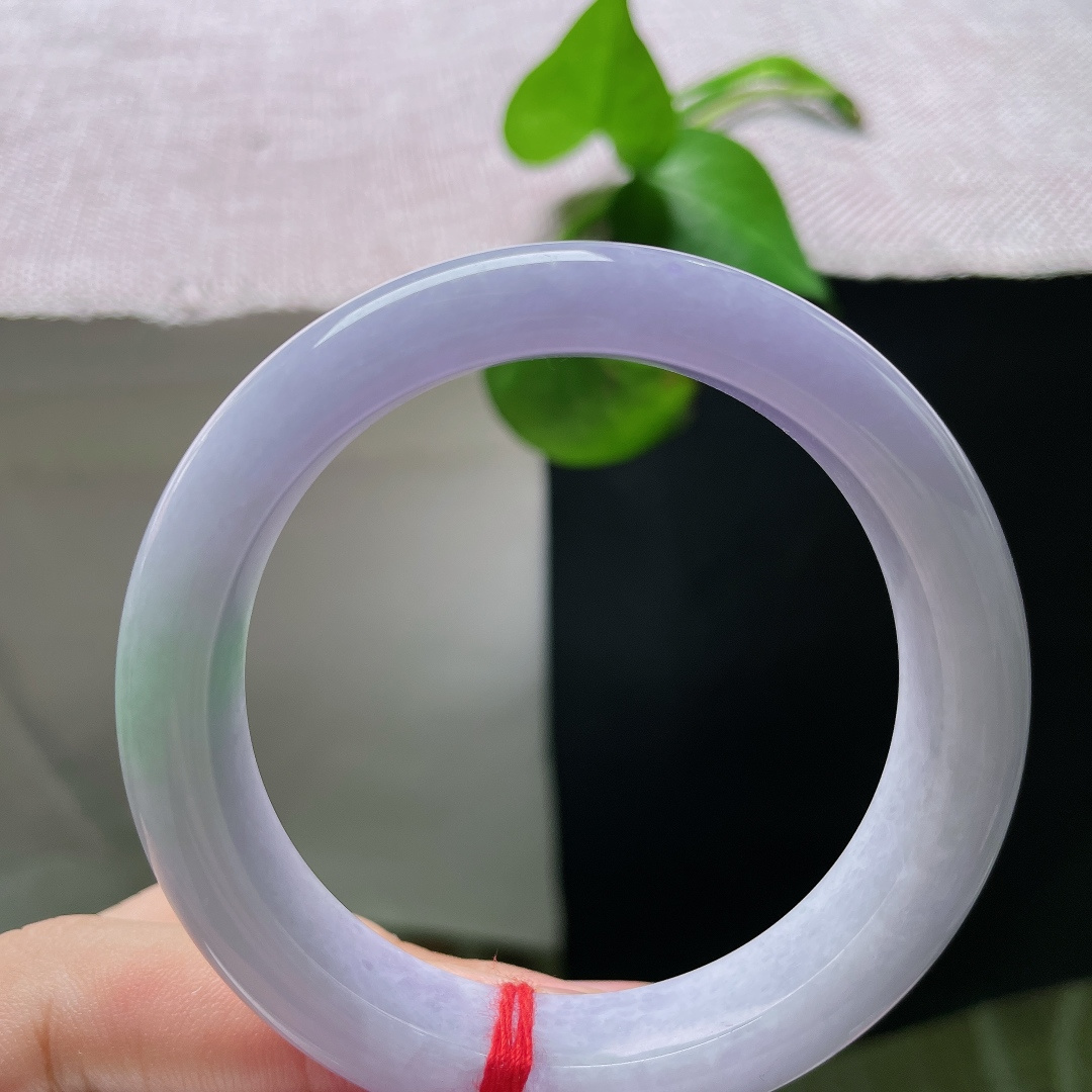 54/12.9/8.2，正圈，有纹，柔光似水，腕间一抹紫气东来，温柔朦胧自带仙气。ss55765a。