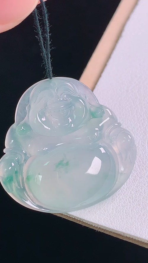 ️冰飘花佛公，无裂，尺寸:30.8-32.2-5.9mm
