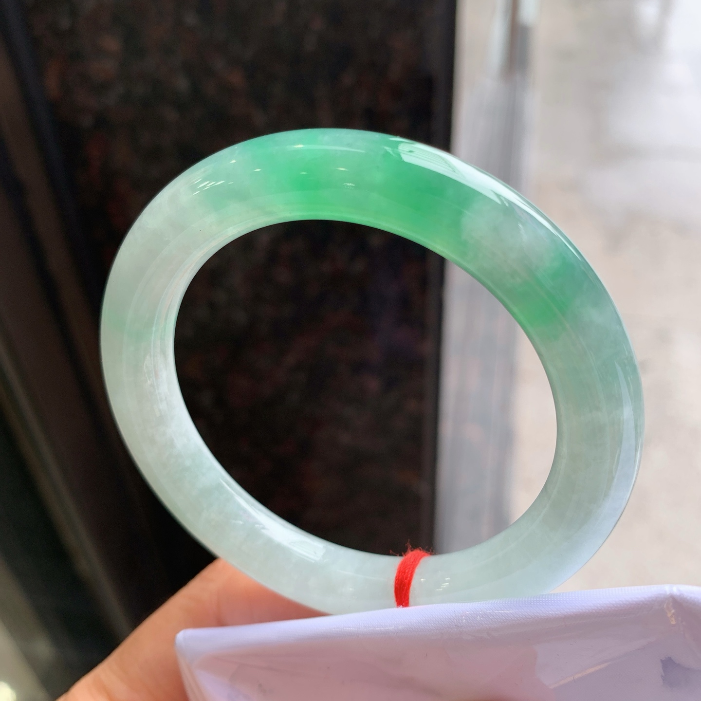 圆条飘绿 微棉 微纹 尺寸：55.3/10 版型好