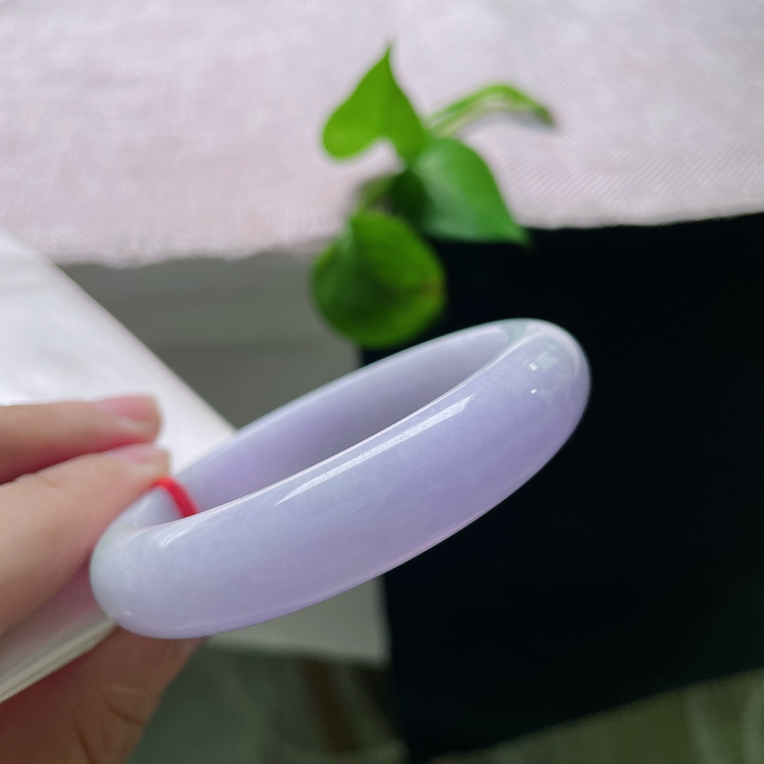 54/12.9/8.2，正圈，有纹，柔光似水，腕间一抹紫气东来，温柔朦胧自带仙气。ss55765a。