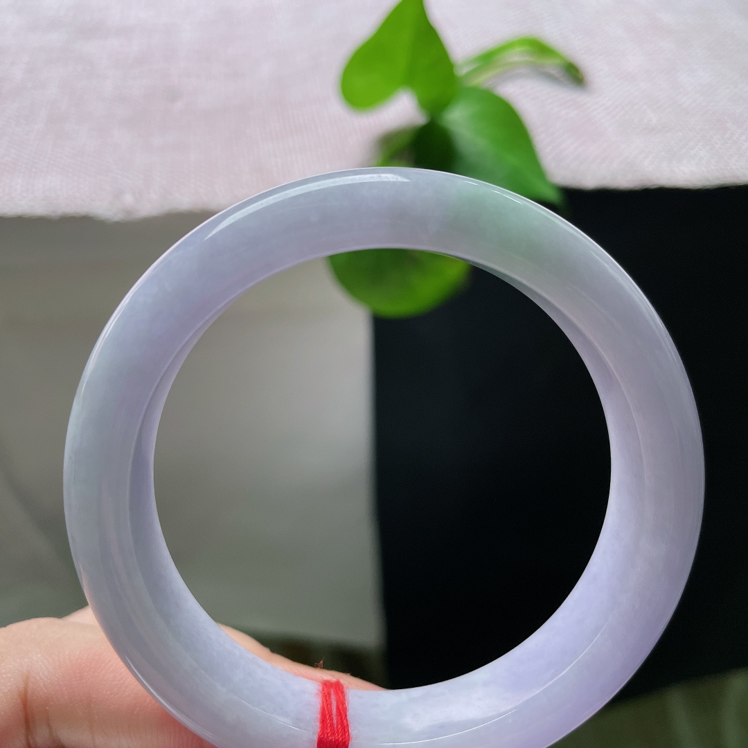 54/12.9/8.2，正圈，有纹，柔光似水，腕间一抹紫气东来，温柔朦胧自带仙气。ss55765a。