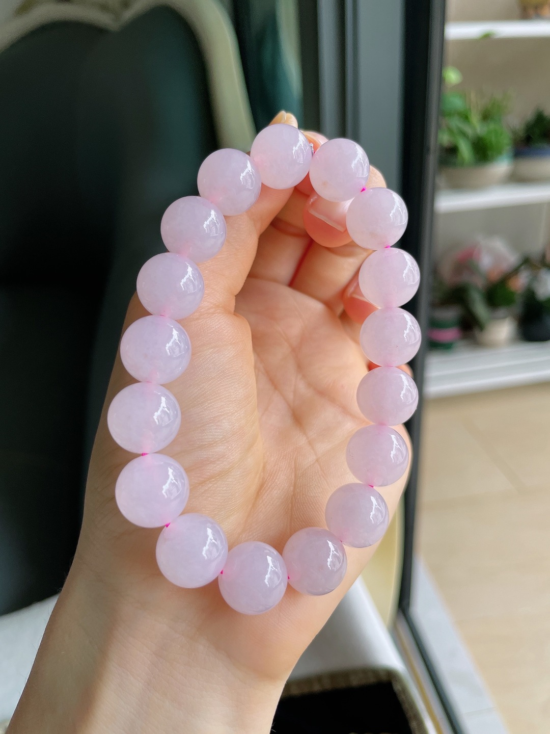 天然翡翠A货，冰手串，尺寸：12.5mm。【编4285】