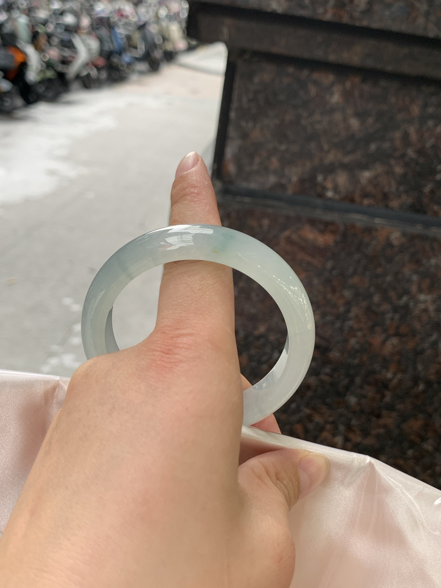 飘花正圈 52.5-12.7-7.8 0720-N1219 打灯冰晶纹，不影响，底妆冰润，飘花灵动飘逸，勾勒出一幅唯美诗意的山水意境画，古典优雅又秀气
