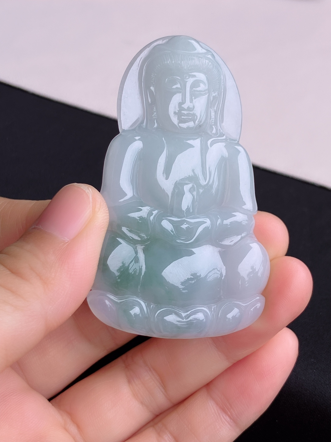 冰飘花大观音，细腻精致，面容慈祥，尺寸67/41.6/5.6/自然光实拍