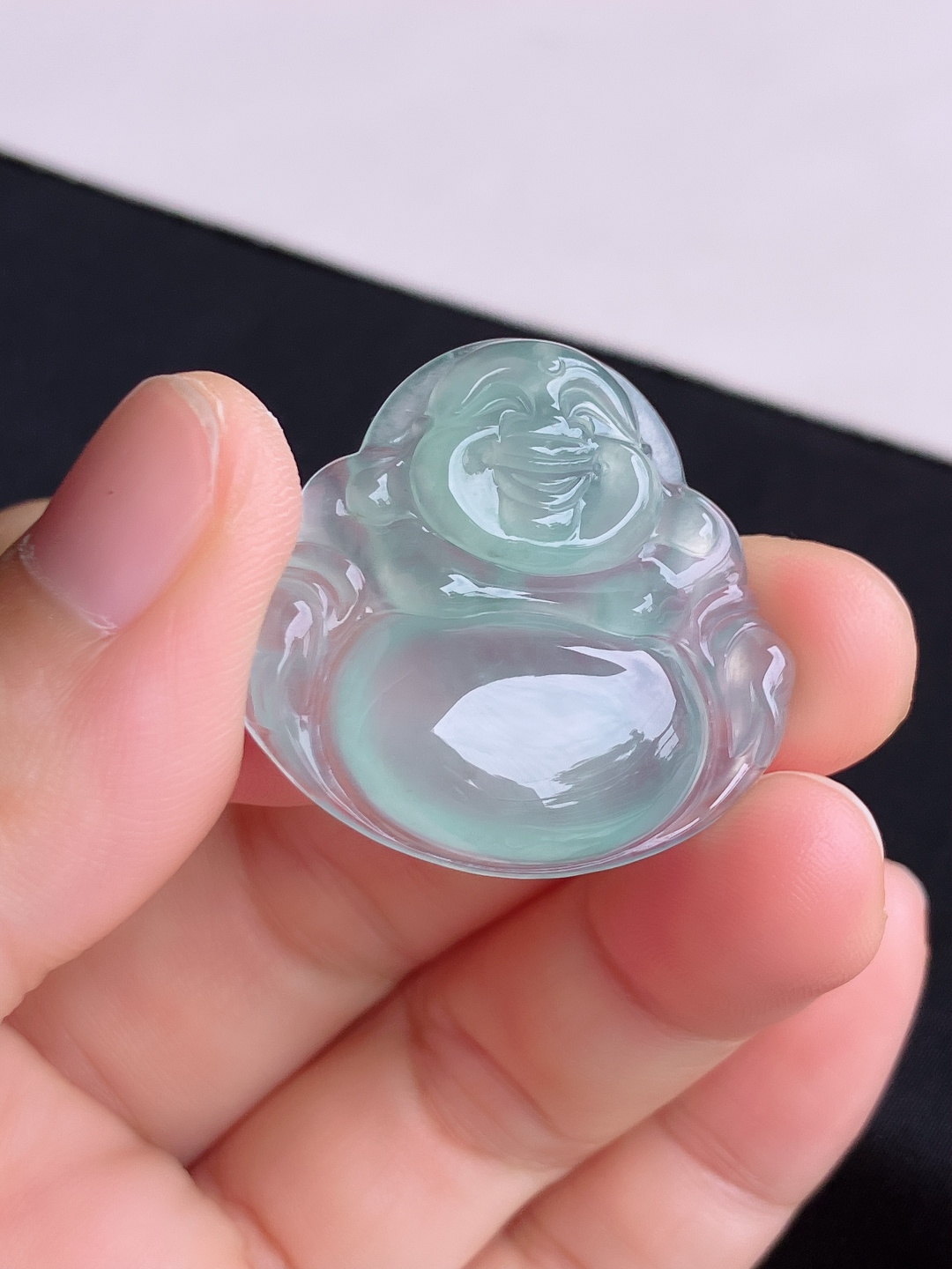 底色大佛，晶莹剔透。尺寸31.8/29.6/5.8/自然光实拍