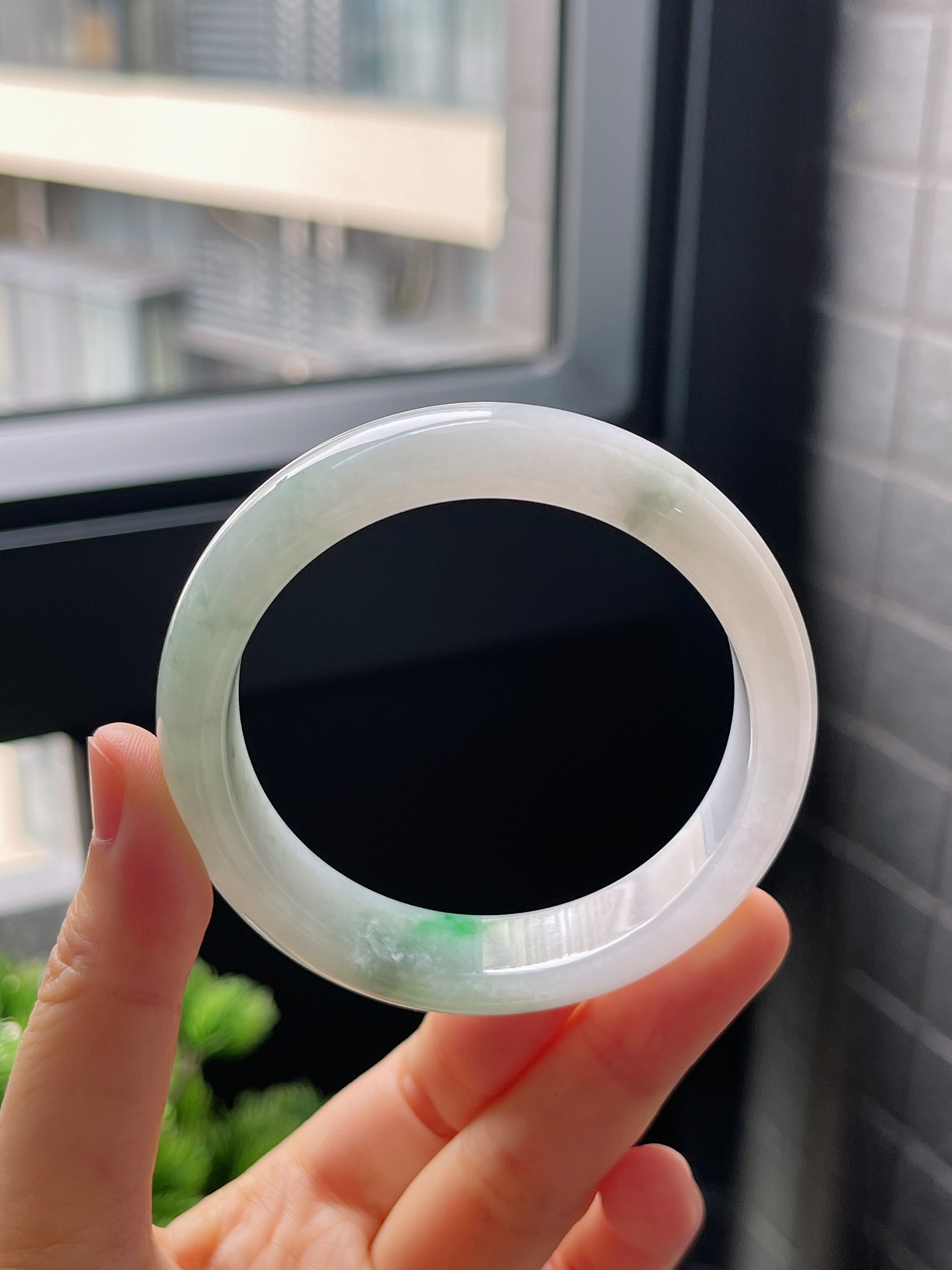 圈口52.8，冰糯种飘花飘绿翡翠正圈手镯