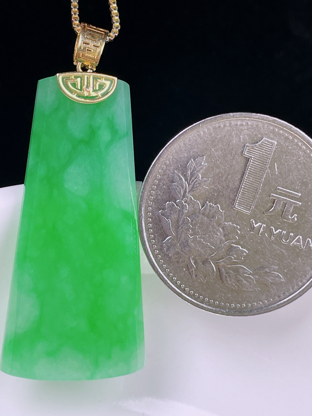 ️冰绿无事牌，老种起光，细底通透，尺寸：42裸石36.4/17.6/3mm0719