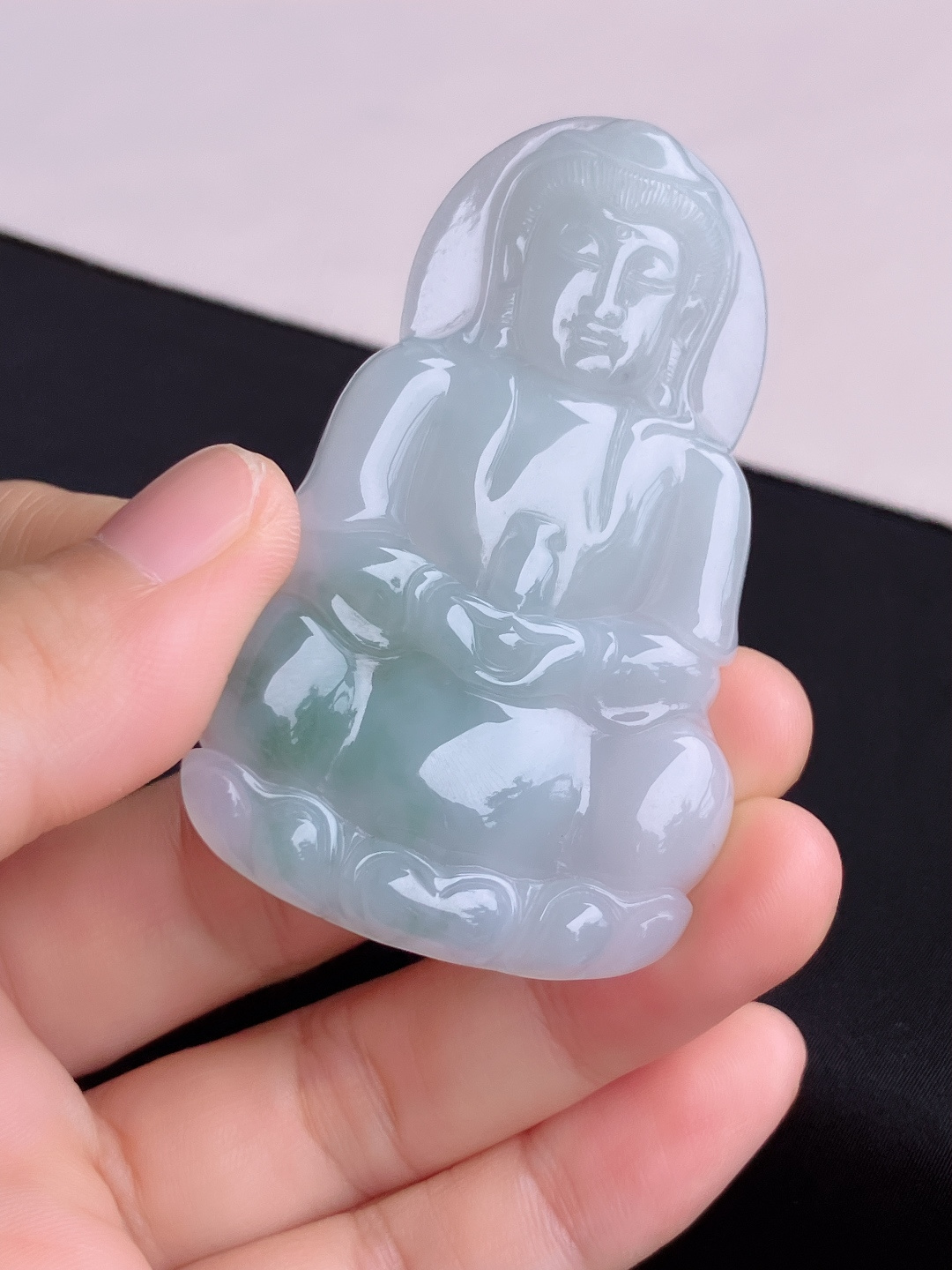 冰飘花大观音，细腻精致，面容慈祥，尺寸67/41.6/5.6/自然光实拍