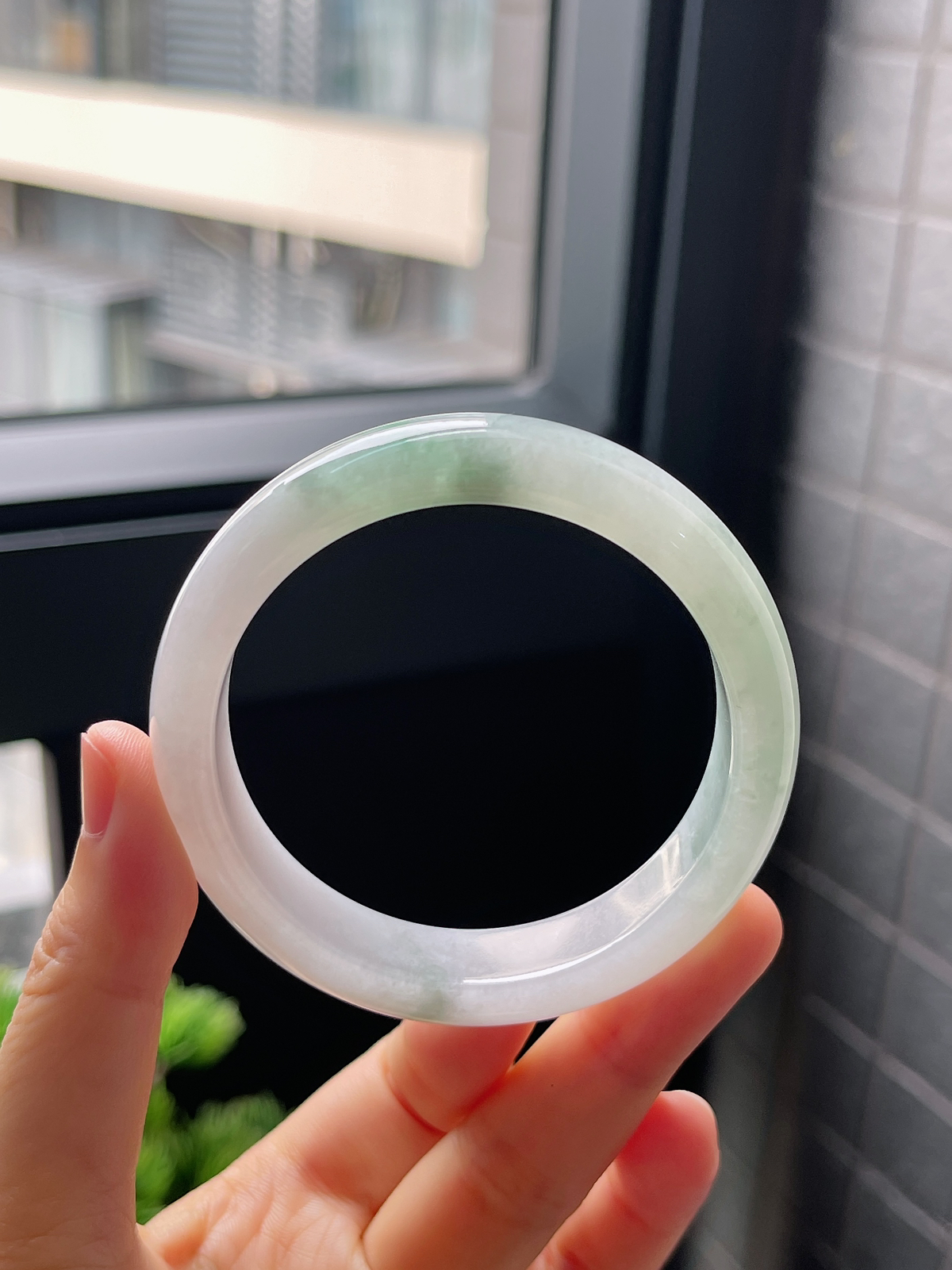 圈口52.8，冰糯种飘花飘绿翡翠正圈手镯