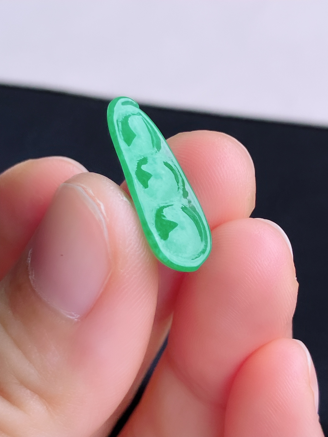 果绿小福豆，色美清爽，尺寸22/7.8/5/自然光实拍