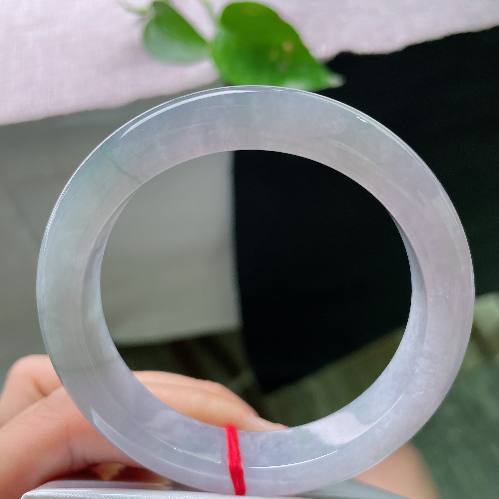 56.2/12.1/8.8烟紫正圈，冰润细腻，种老水足，皮纹，婉间艳丽，贵气，！56510