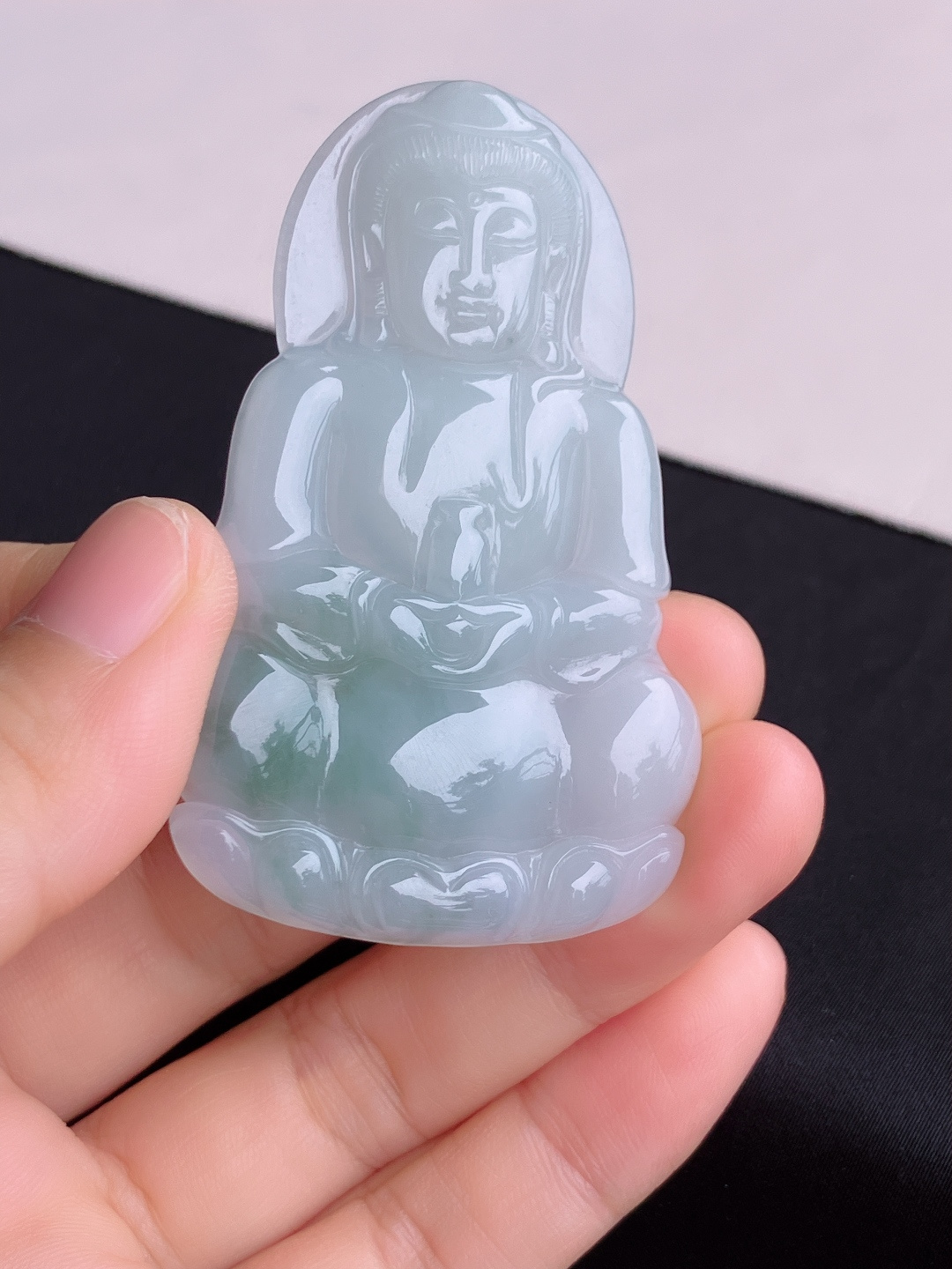 冰飘花大观音，细腻精致，面容慈祥，尺寸67/41.6/5.6/自然光实拍