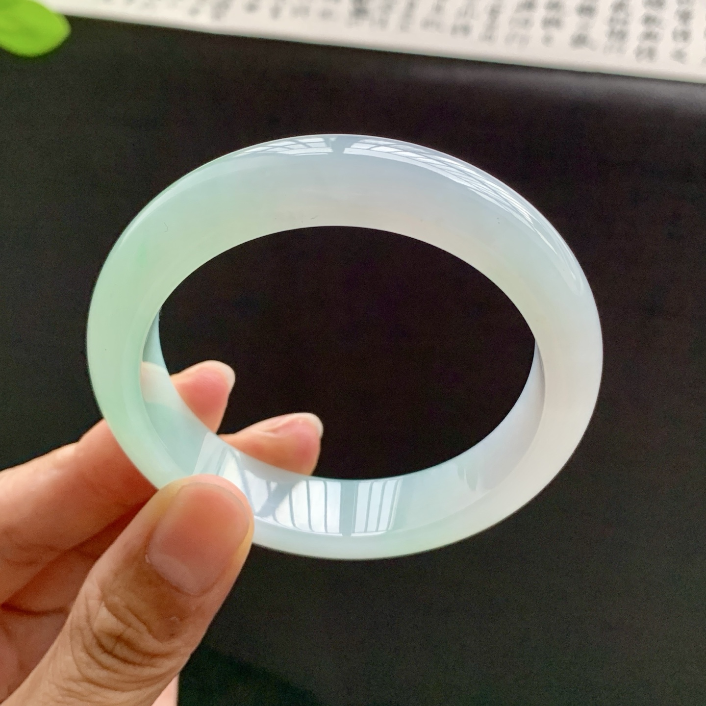 0822DK 54正圈甜绿翡翠手镯 54-13-8.5