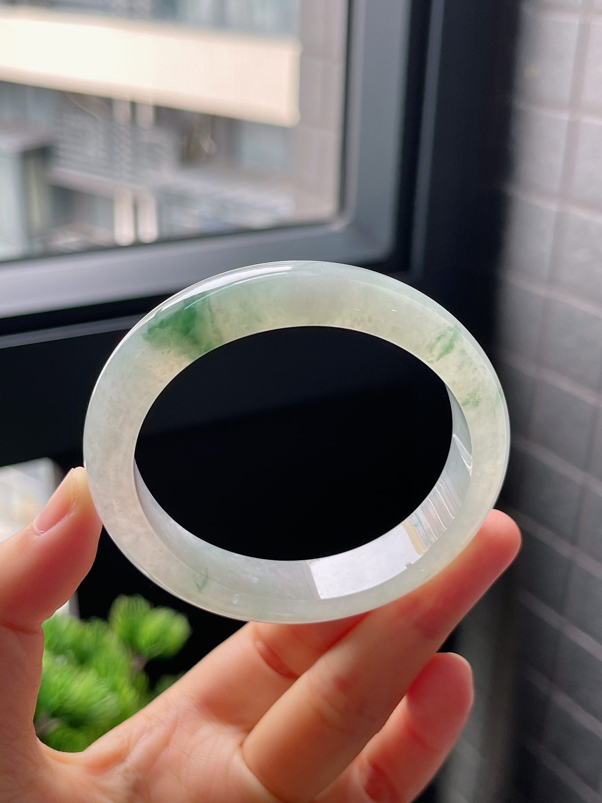 贵妃圈口55.8，冰到冰糯飘花飘绿翡翠手镯