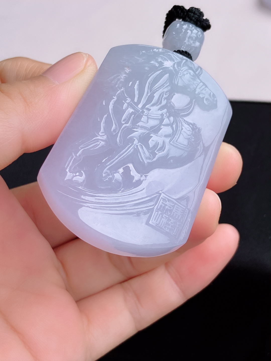 冰紫生肖马牌，晶莹剔透，尺寸53.6/38/10.5/自然光实拍