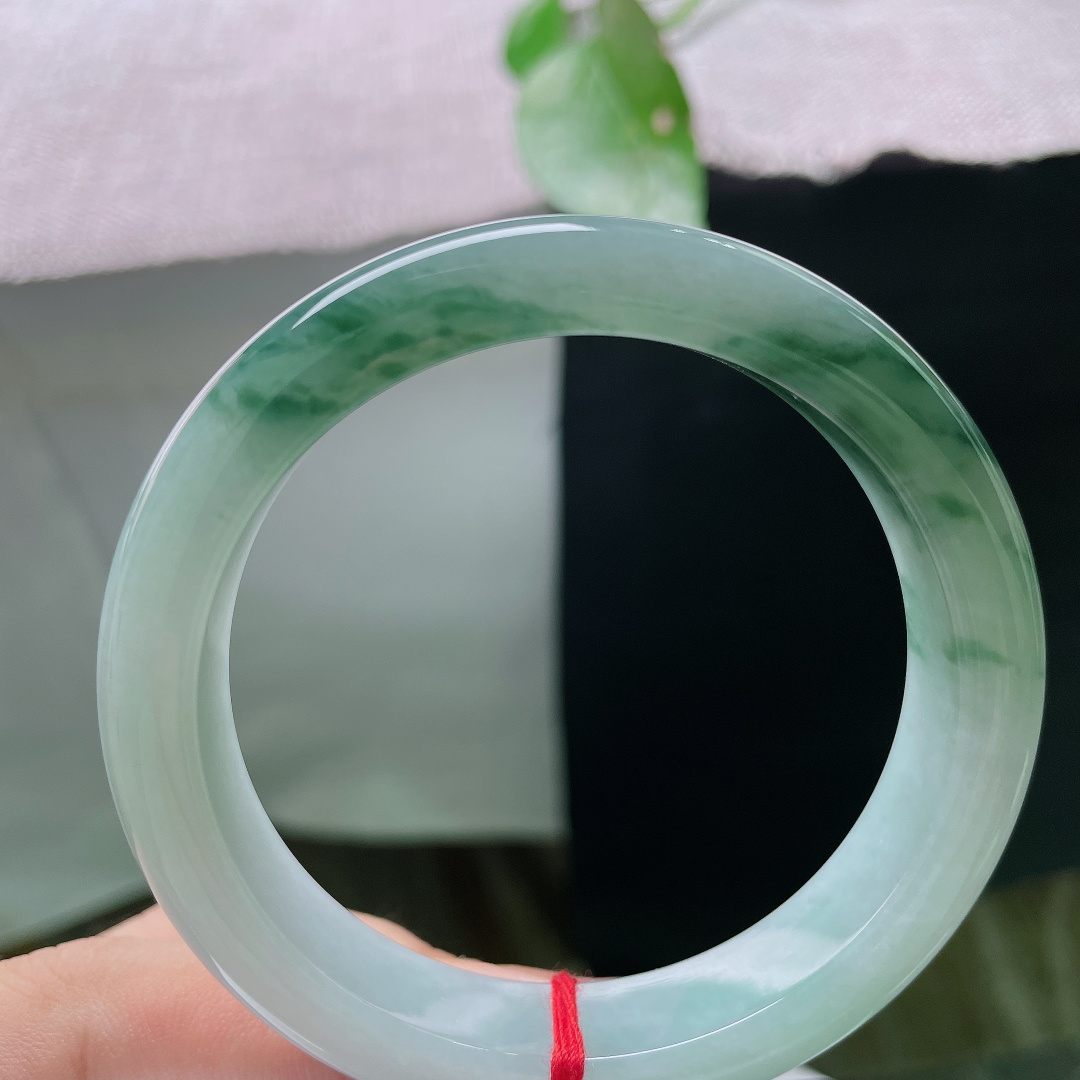55.3/12.3/8.5飘花正圈，每一缕花色都是大自然随手勾勒，腕间自带山水。无裂，ss56292