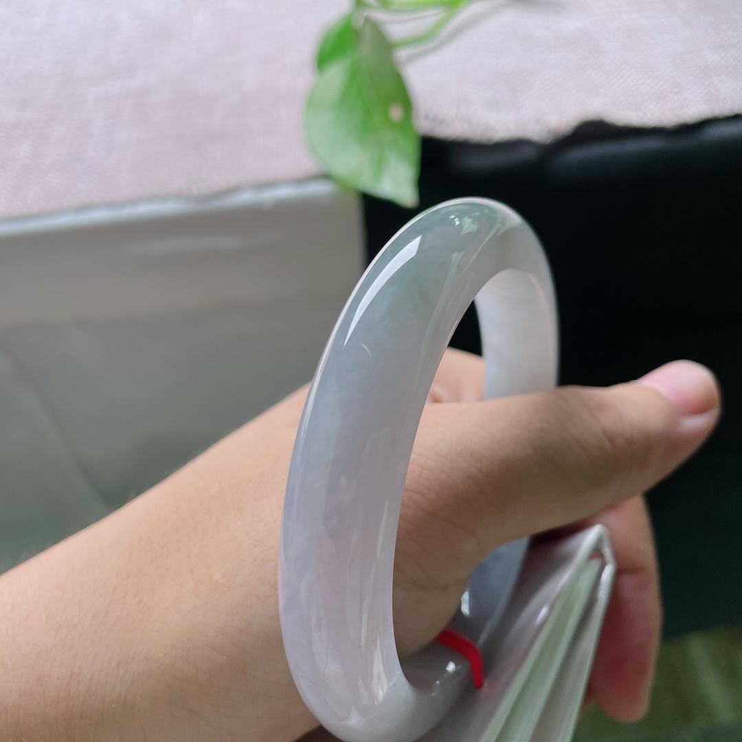 58.9/12.3/9.4烟紫正圈，冰润细腻，江南烟雨，意境感满满，贵气，有棉线