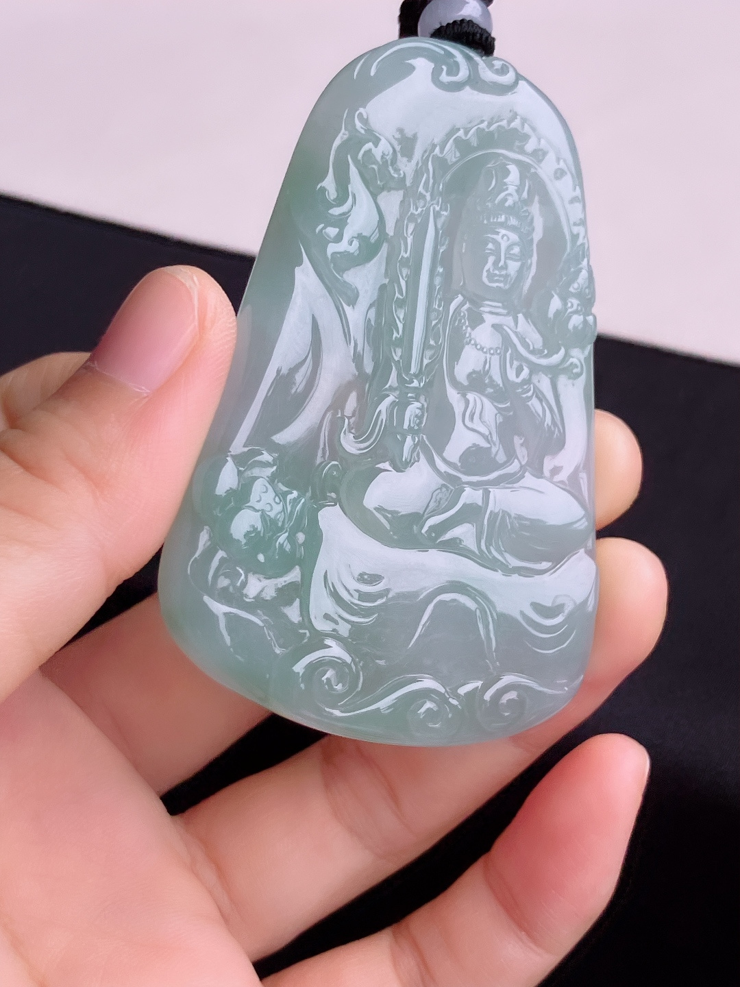 底色虚空藏菩萨，晶莹剔透，尺寸72.3/46.6/6/自然光实拍