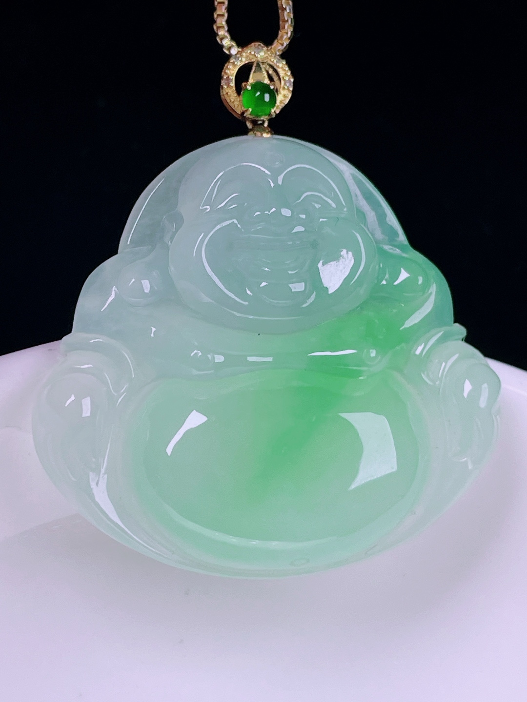 ️飘绿佛公，老种起光，细底通透，尺寸：37裸石30.3/33/6.4mm0719