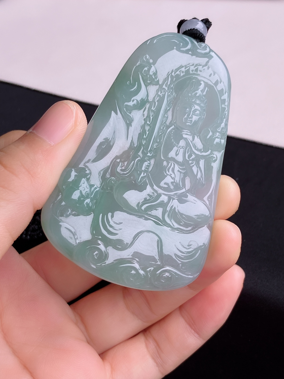 底色虚空藏菩萨，晶莹剔透，尺寸72.3/46.6/6/自然光实拍