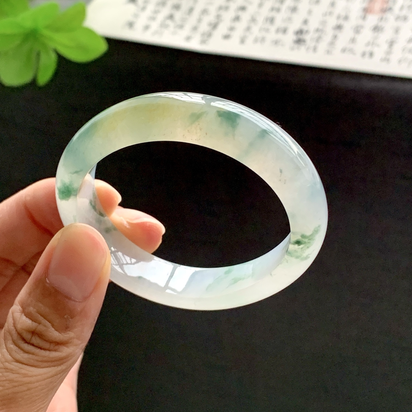 071811SY 53贵妃冰黄翡飘花翡翠手镯 53.3-44.7-11.6-7