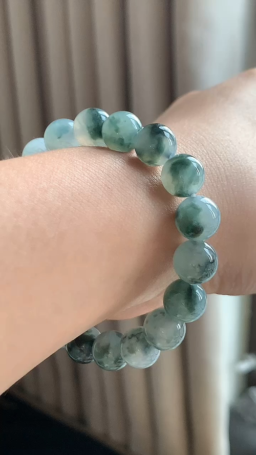 天然翡翠，飘花冰手串 尺寸9.5 li718
