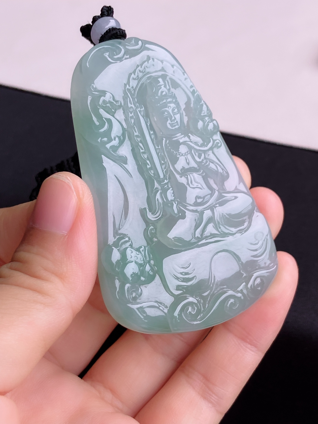 底色虚空藏菩萨，晶莹剔透，尺寸72.3/46.6/6/自然光实拍