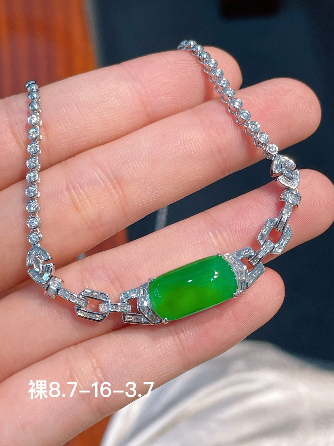 ️阳绿套链  18k金镶嵌，8.7-16-3.7