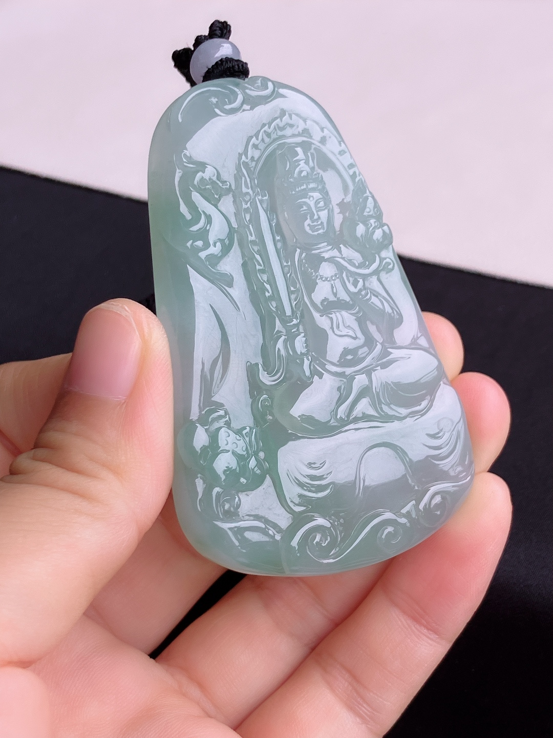 底色虚空藏菩萨，晶莹剔透，尺寸72.3/46.6/6/自然光实拍
