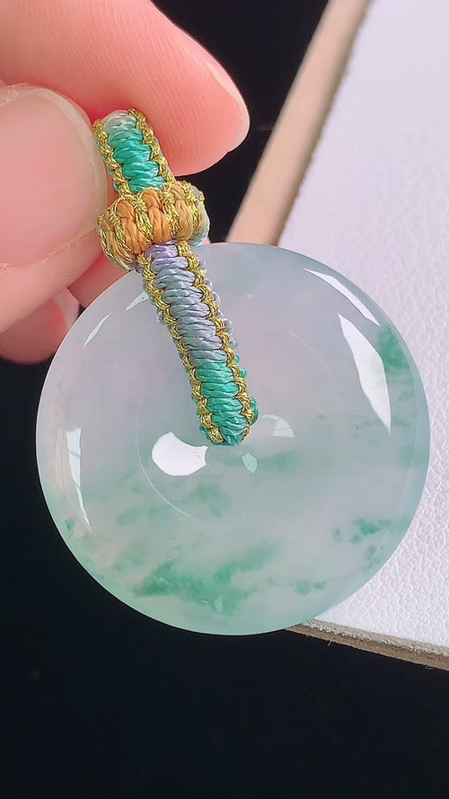 冰飘花平安扣，无裂，尺寸:29.3-5.6mm