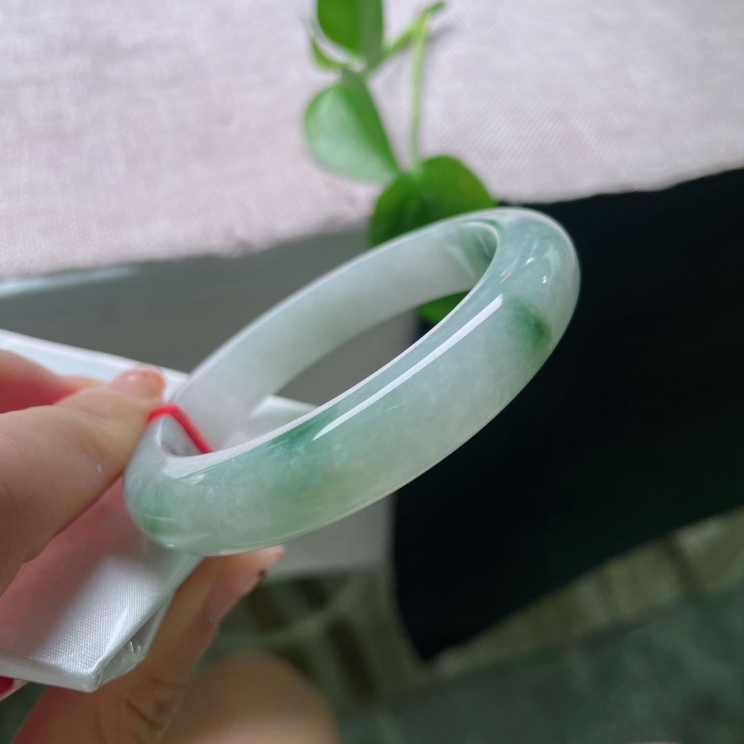55.4/12.1/9.0，飘花正圈，耐看，优雅，甜美，大气，一点皮纹，ss56094a