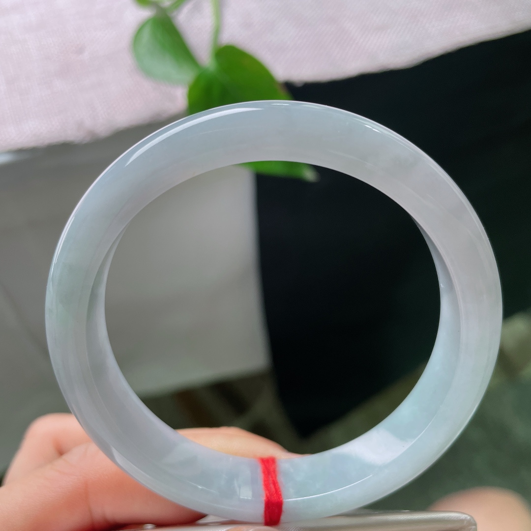 57.8/12/7.8，蓝底正圈，水润，细腻，沉稳冷静，海蓝之谜，一点皮纹，ss56121a