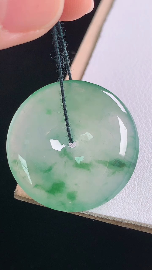 ️冰飘花平安扣，无裂，尺寸:29.7-5.5mm 18