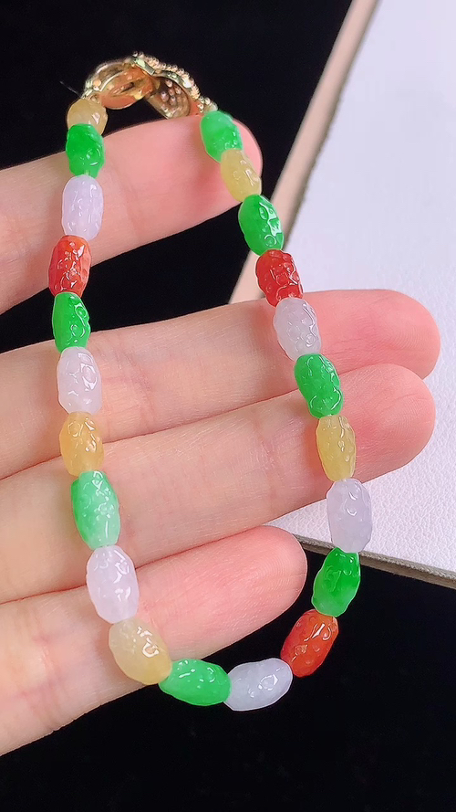 ️多彩手链，尺寸:7.9-4.8-4.7mm 17