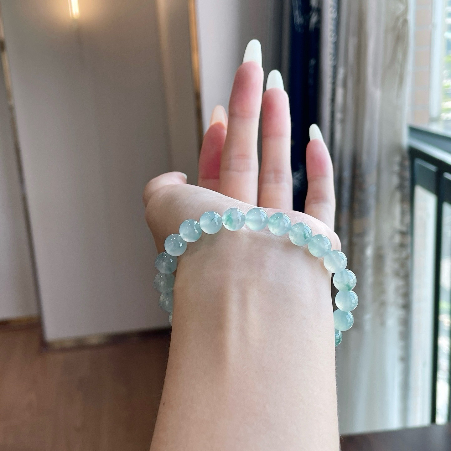 🧊特！仅一条
冰飘花手串  
尺寸：7.8/23颗
