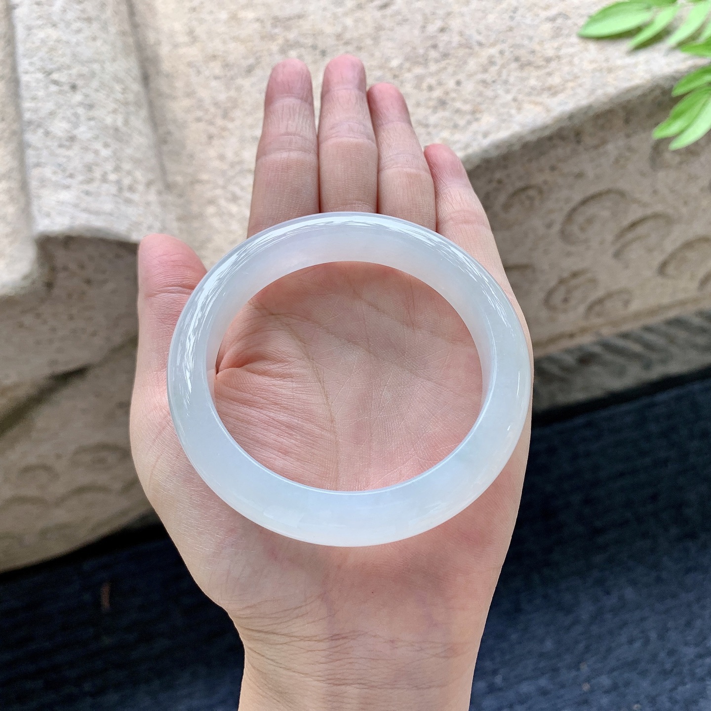 正圈 细糯底色，水润，种老，细腻，无裂