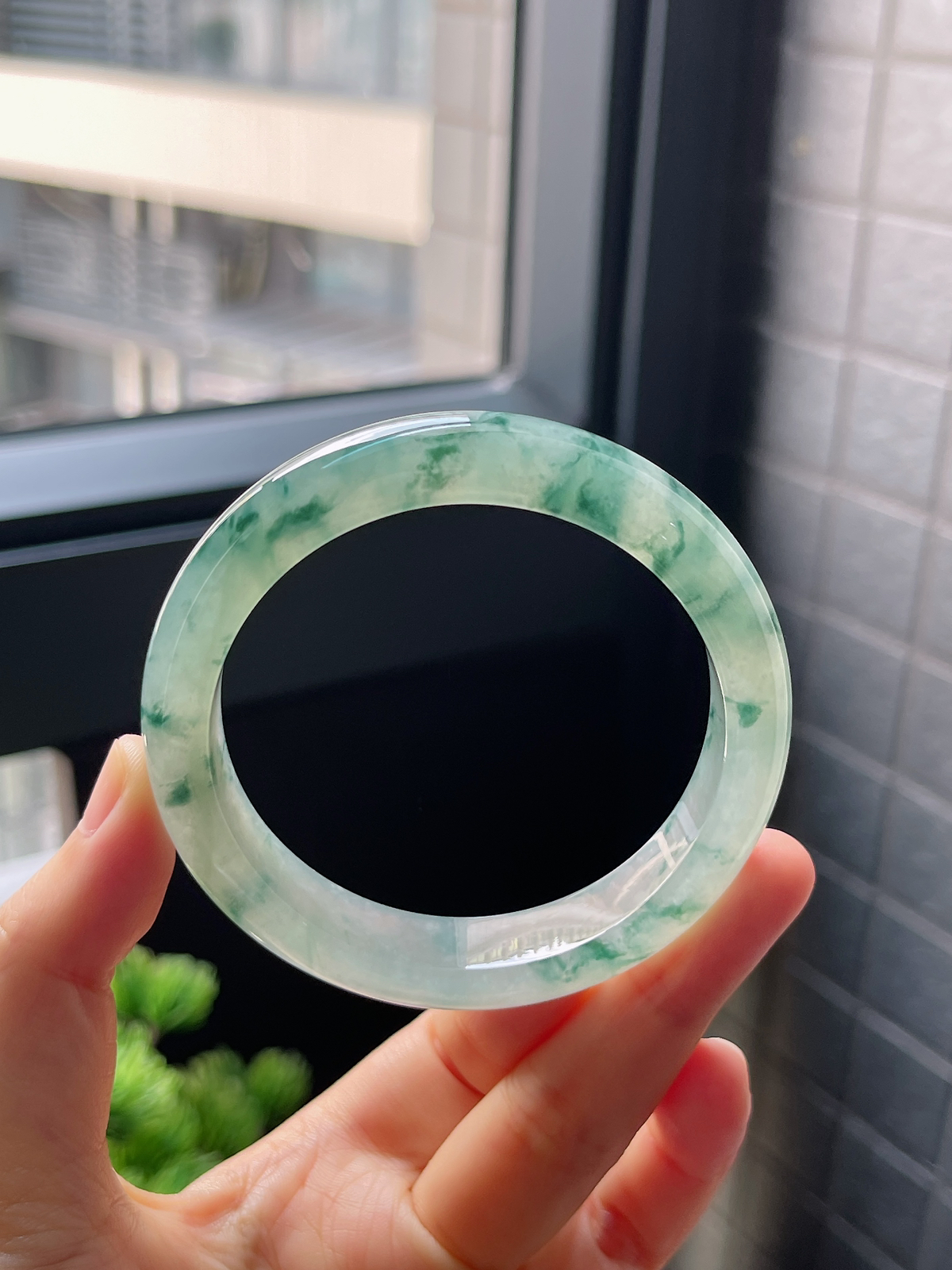 圈口56，冰糯种飘花翡翠正圈手镯