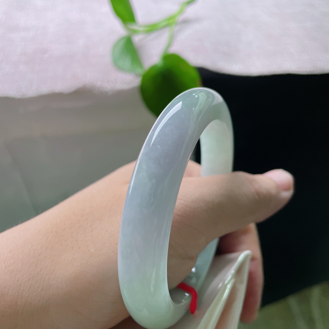 59.9/12/8.9，春彩正圈，细腻，水润，婉间的温柔大方，无裂，56377a