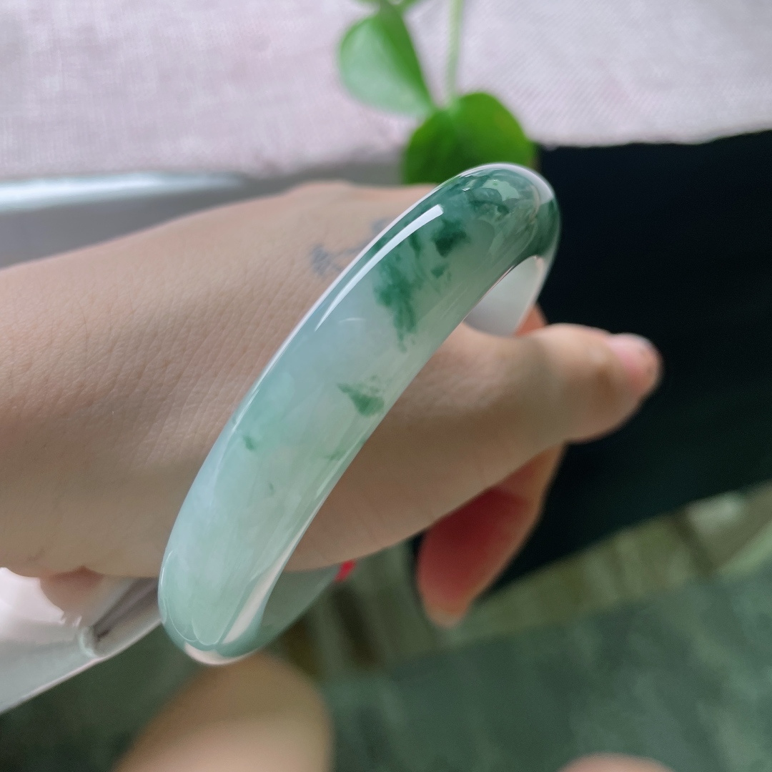 57.2/12/8.1，飘花正圈，耐看，灵动，雅致，贵气，耐看，无裂，ss56056a