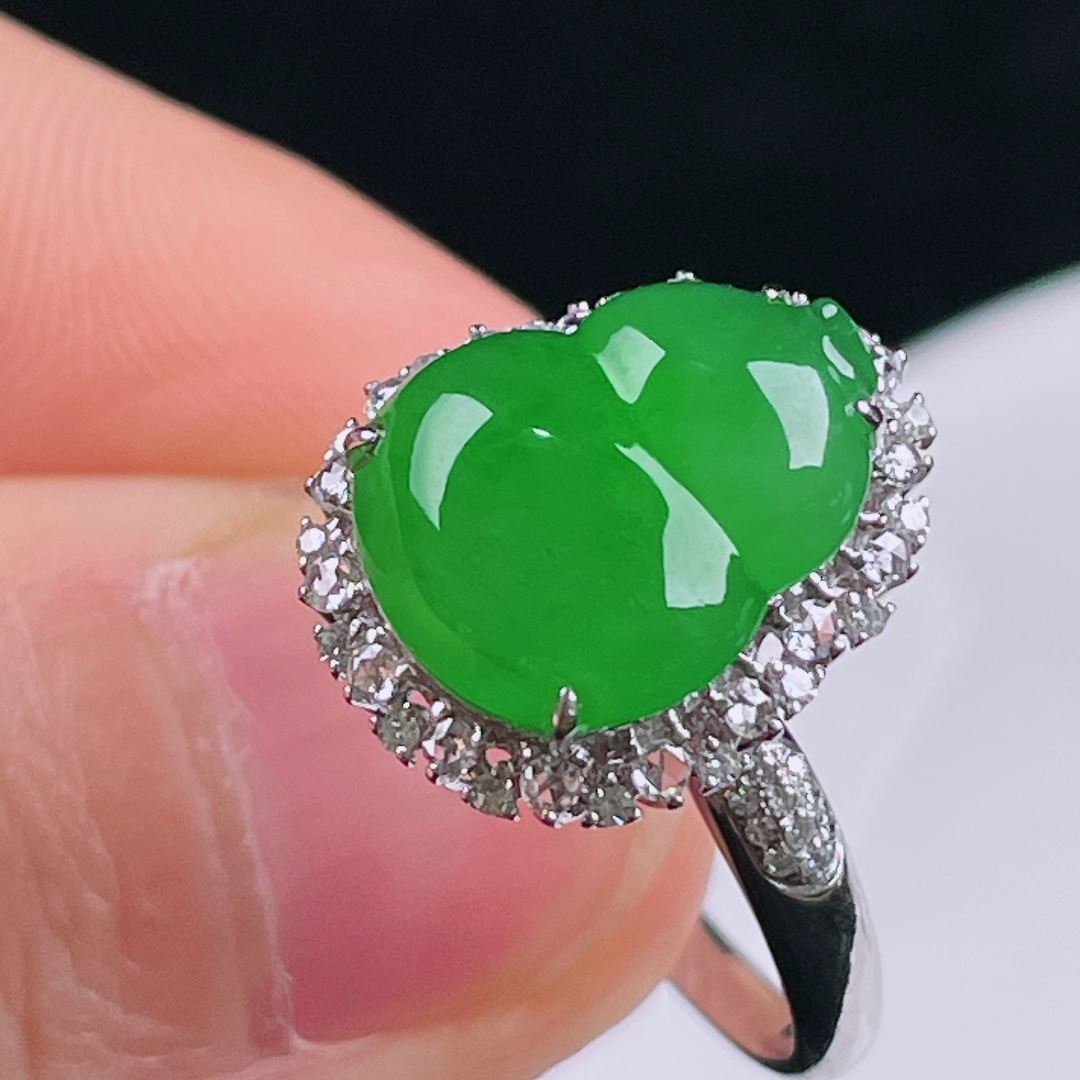 ️冰绿戒指，老种起光，细底通透，尺寸：裸石12.7/10.3/4mm0721