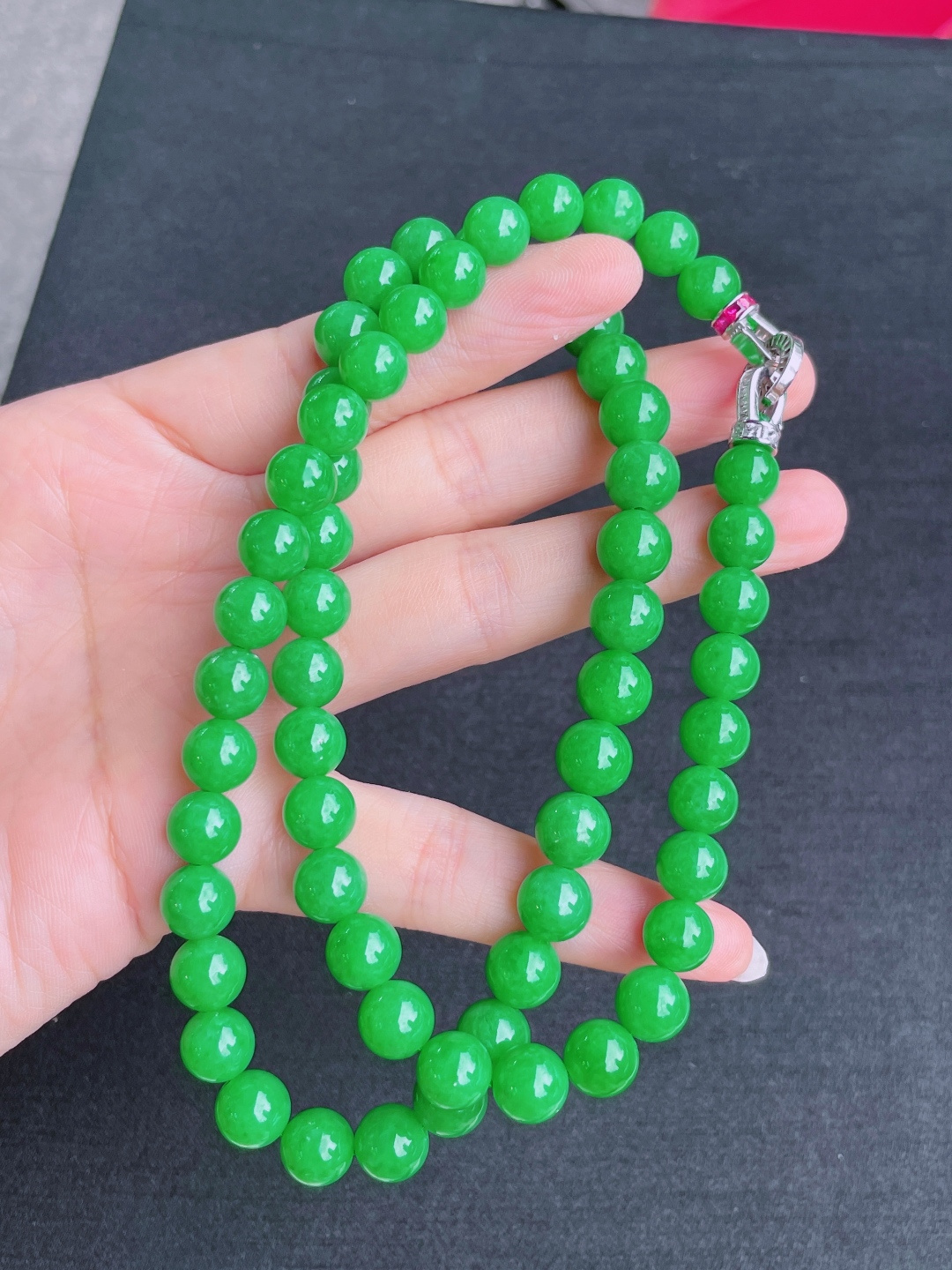 ️绿珠子项链，晶莹剔透，新颖时尚，9.5