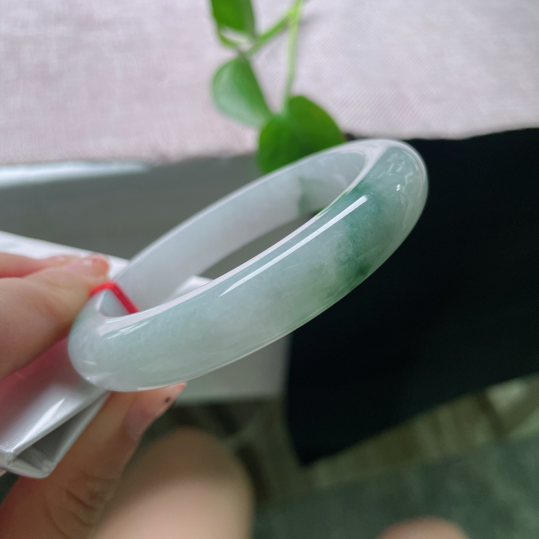 58.3/12/9.3，飘花正圈，晶体感，飘花疏密错落有致，雅致脱俗不杂乱。ss56092a