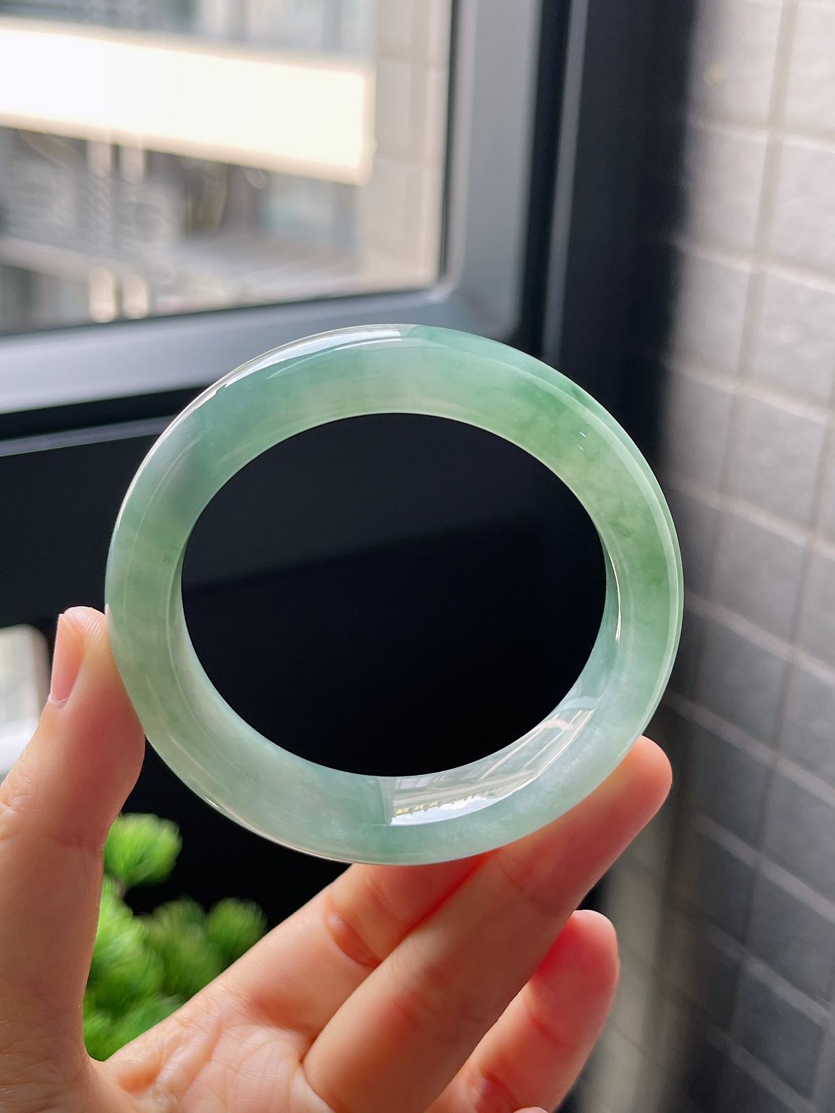 圈口52，冰糯种湖水绿翡翠正圈手镯