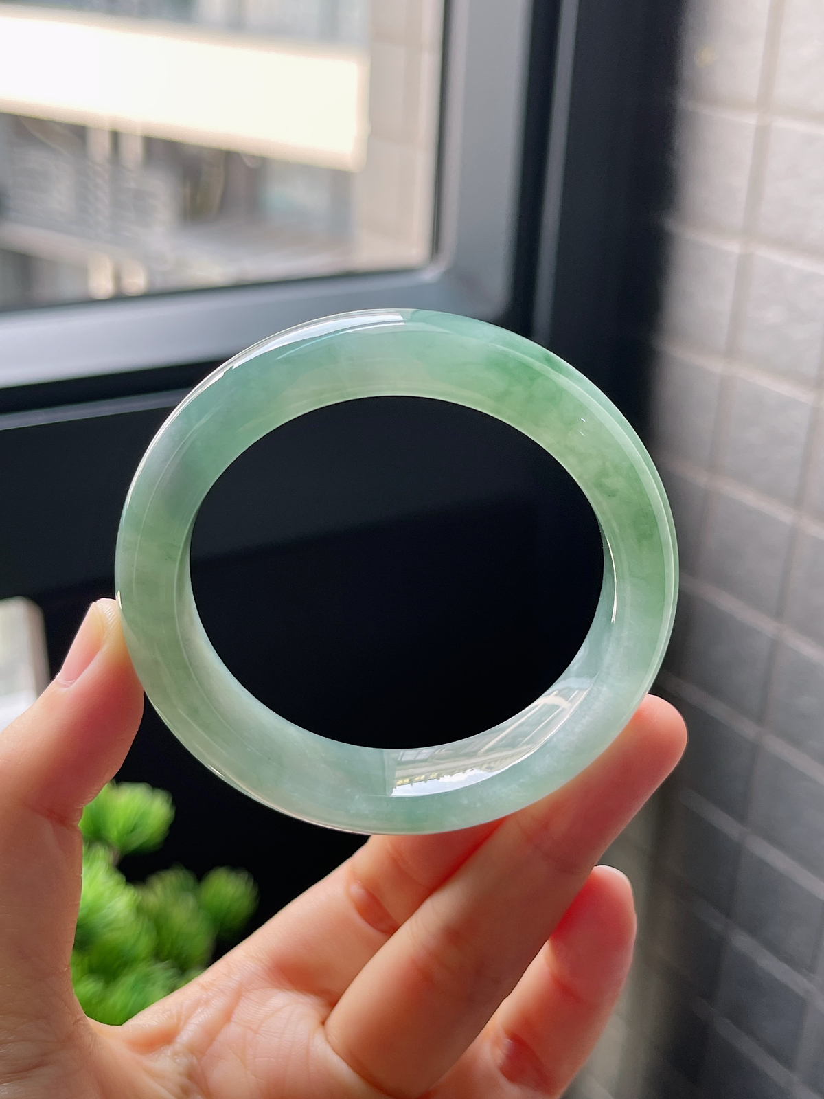 圈口52，冰糯种湖水绿翡翠正圈手镯