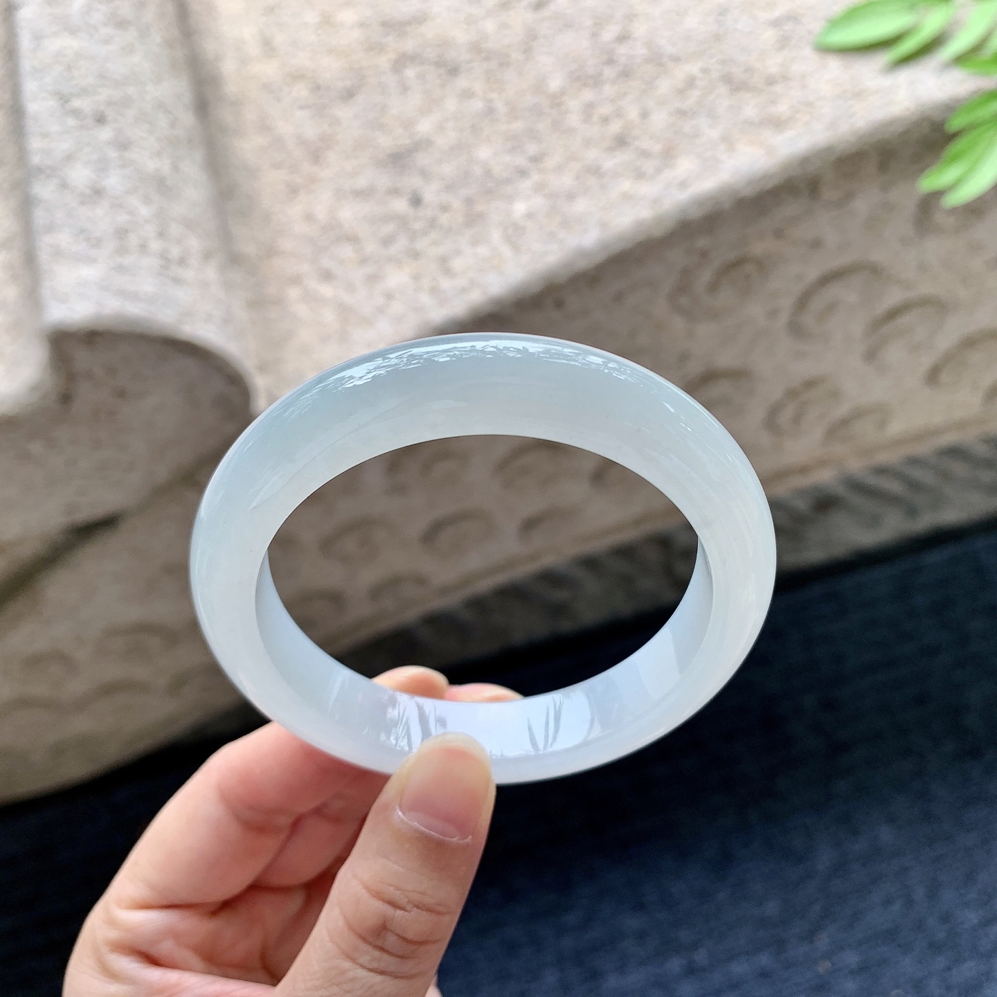 正圈 细糯底色，水润，种老，细腻，无裂