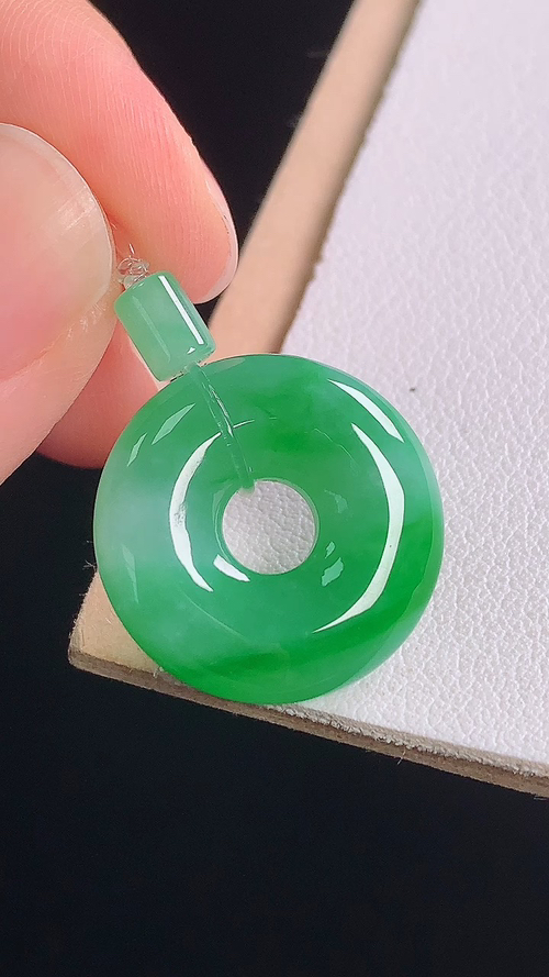 ️阳绿平安圈，无裂，尺寸:18.9-5.0mm 17