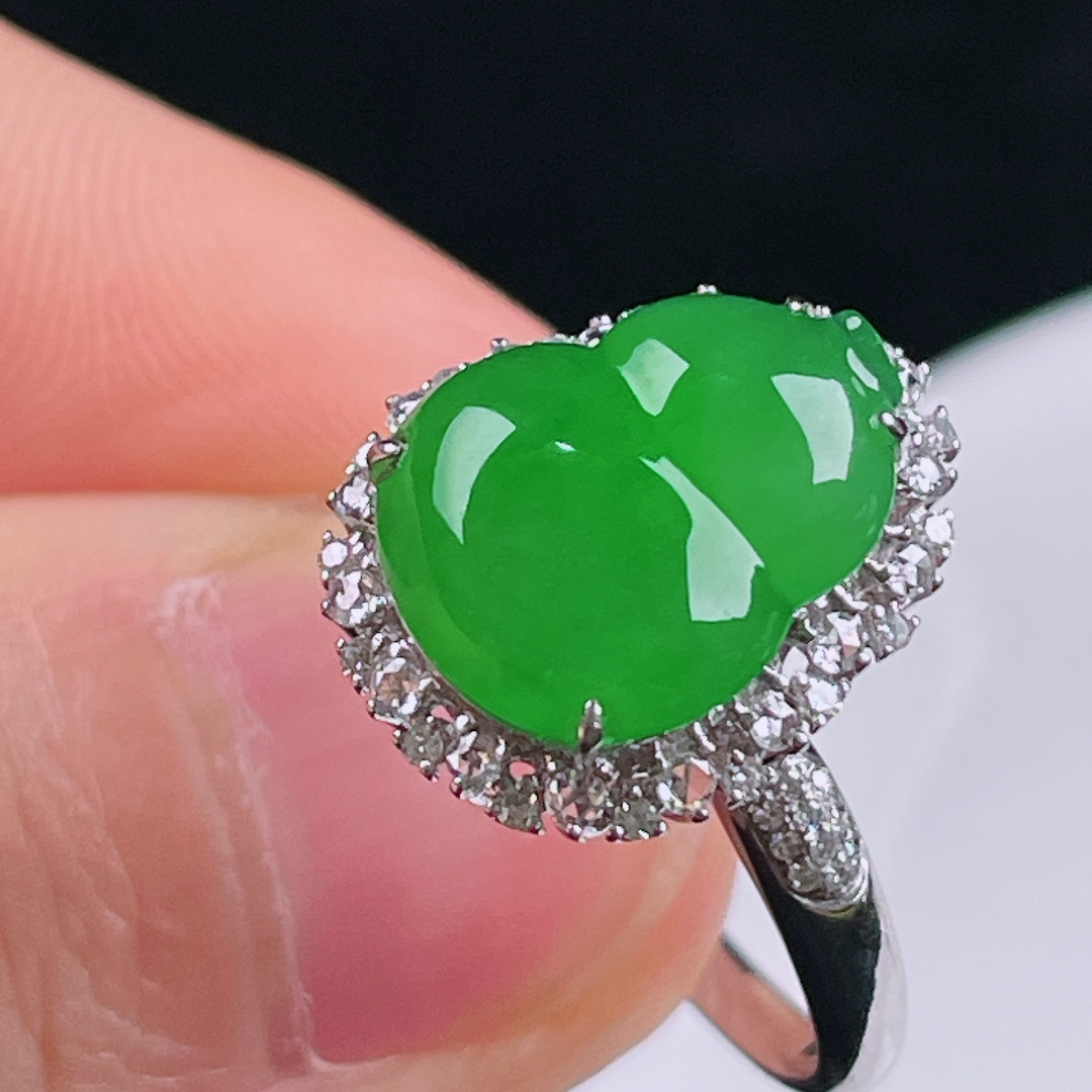 ️冰绿戒指，老种起光，细底通透，尺寸：裸石12.7/10.3/4mm0721