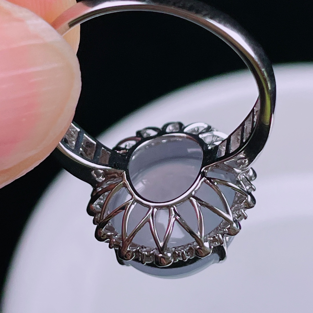 ️冰紫戒指，老种起光，细底通透，尺寸：裸石13.6/12/4.4mm0721