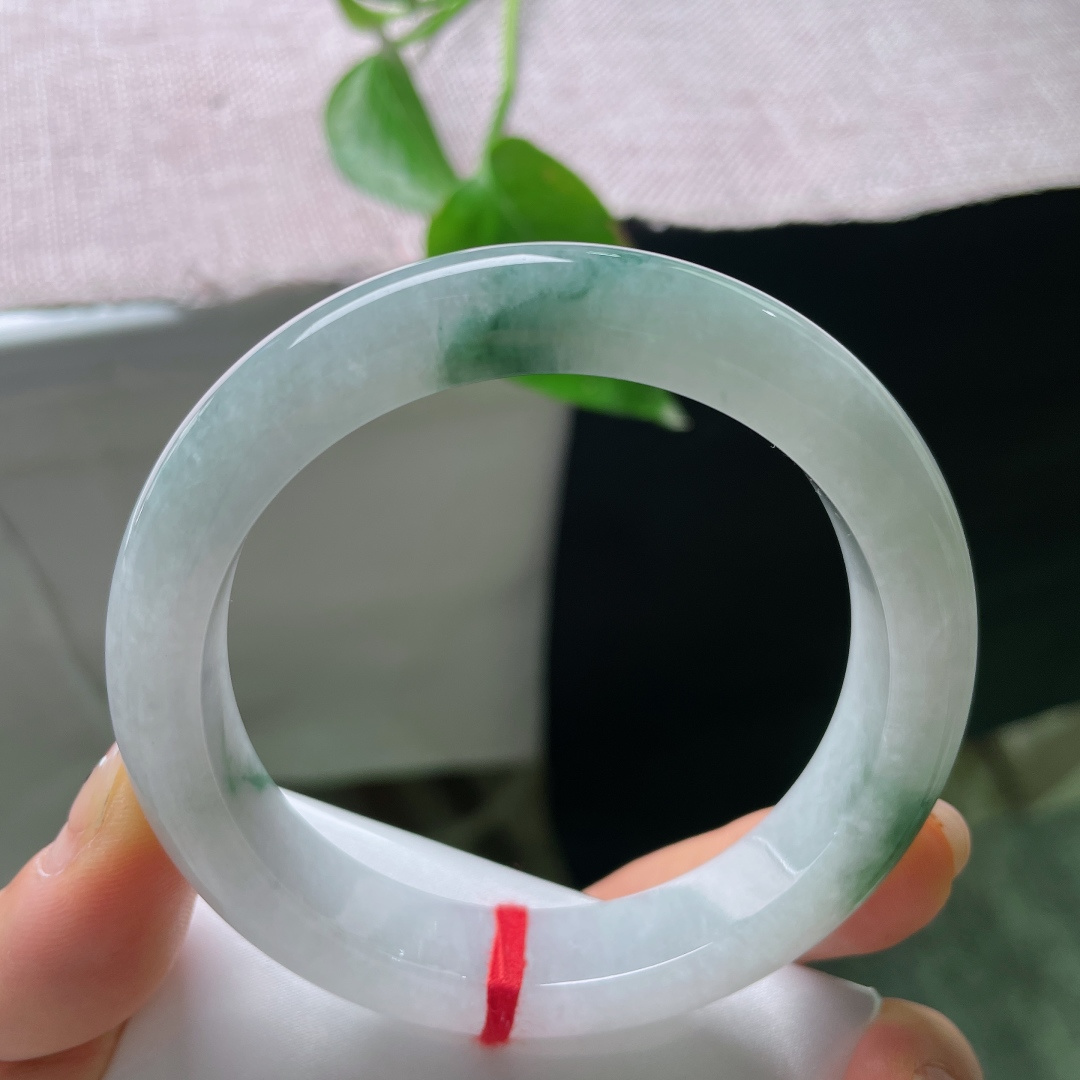58.3/12/9.3，飘花正圈，晶体感，飘花疏密错落有致，雅致脱俗不杂乱。ss56092a